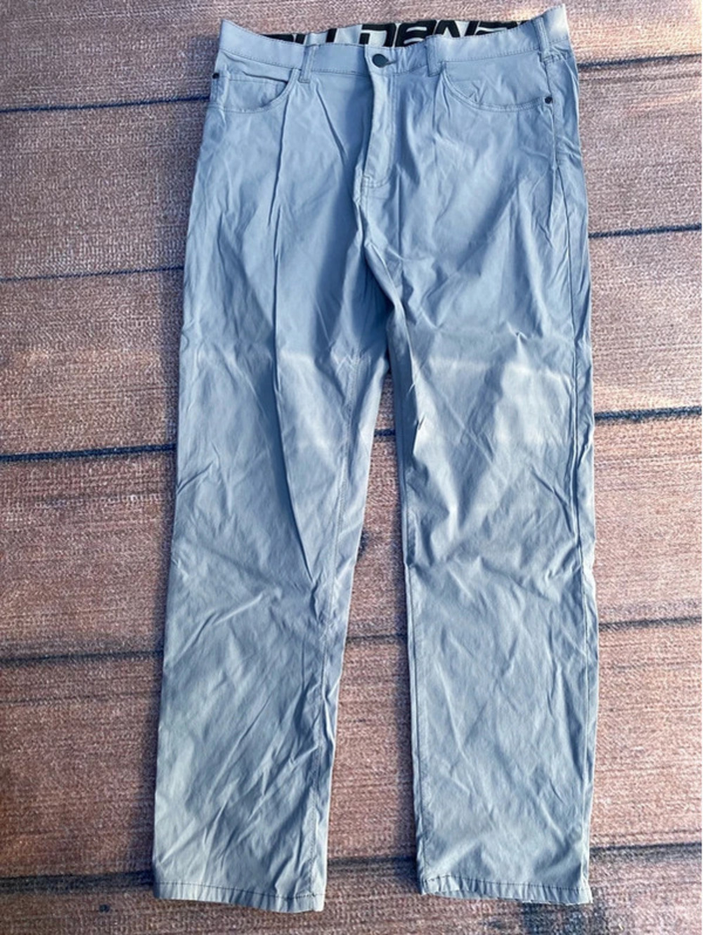 Denali flat front gray pants 36x30 athletic golf athleisure